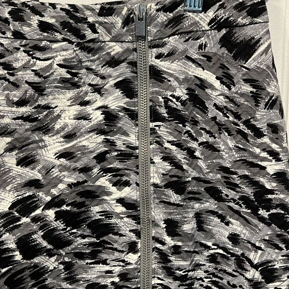 Talbots Black, Grey, White Pattern Lined Skirt Size 14 - Picture 4 of 12